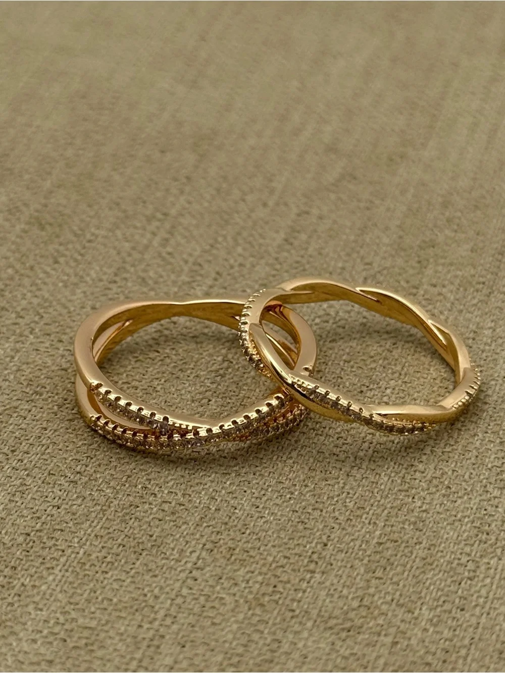 Set of two Rose Gold tone Twisted Band Ring - Women Jewelry